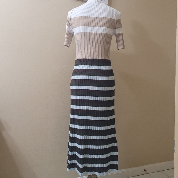 Banana Republic Women's Multicolor Maxi Dress - Picture 4 of 7